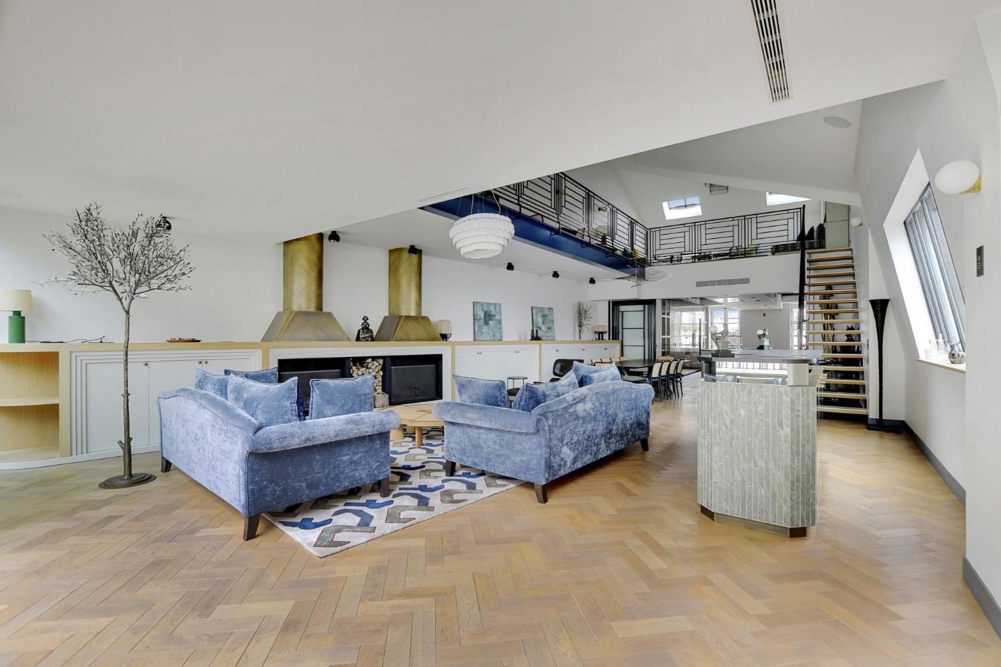 Bastille With Services By Pick A Flat Parijs