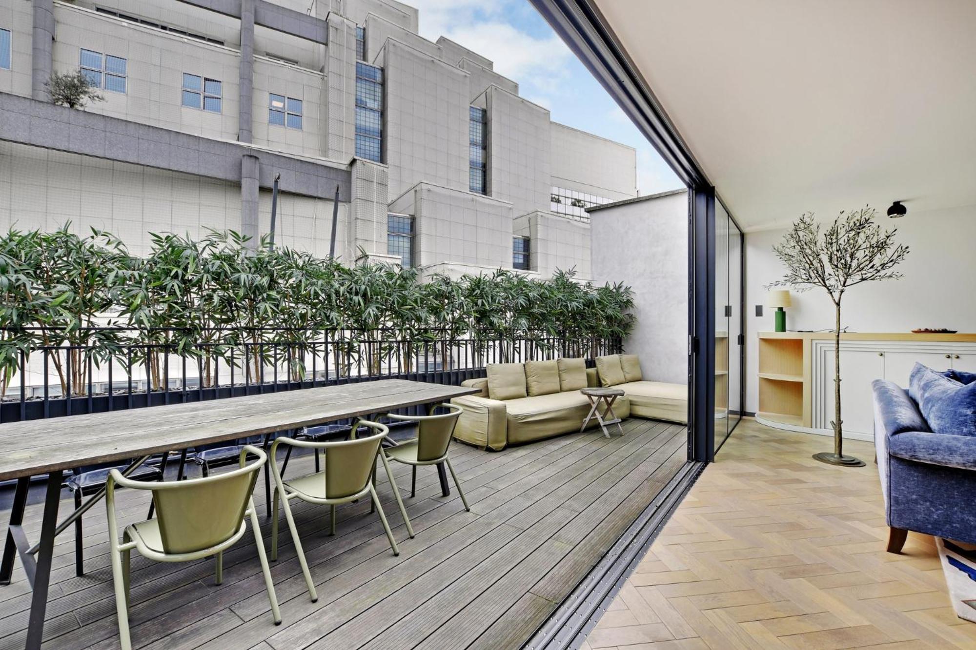 Apartment Bastille With Services By Pick A Flat *